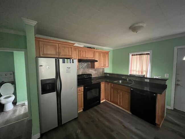 Photo - 8 Oak St Unidad #1