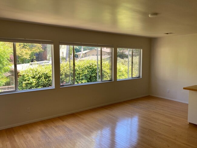 Photo - 1423 Walnut St Unidad 3