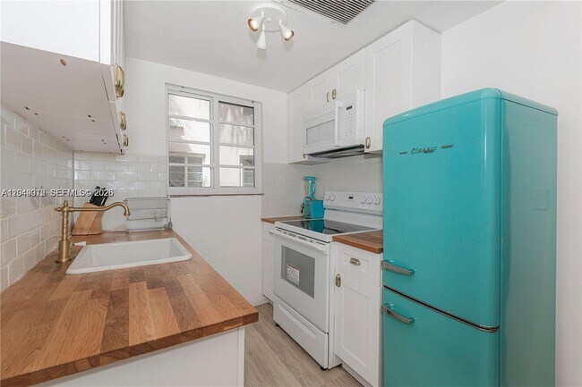 Photo - 530 15th St Unit 104