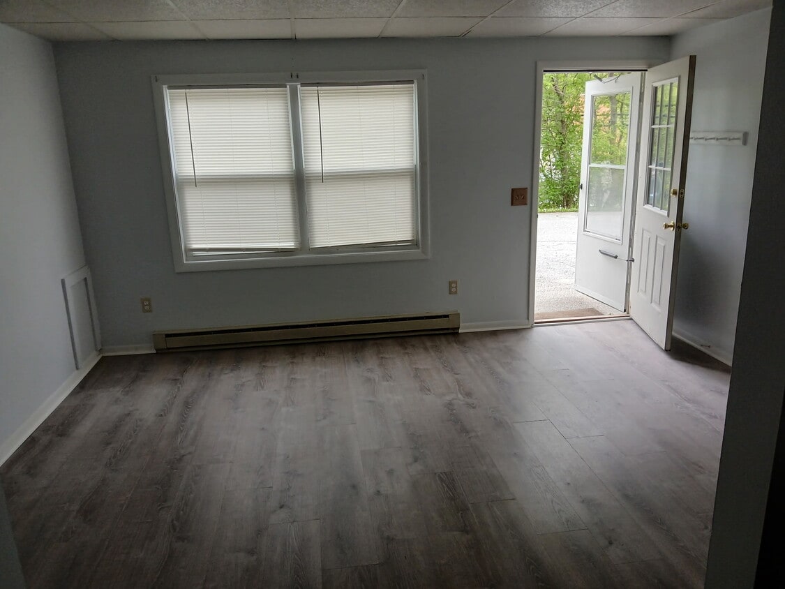 Photo - 404 Washington St (Barre, VT)