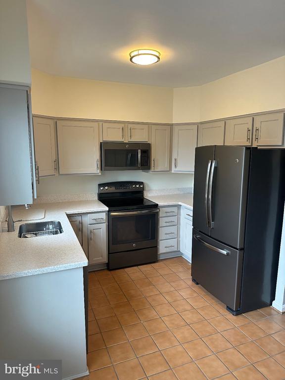 Photo - 942 S Rolfe St