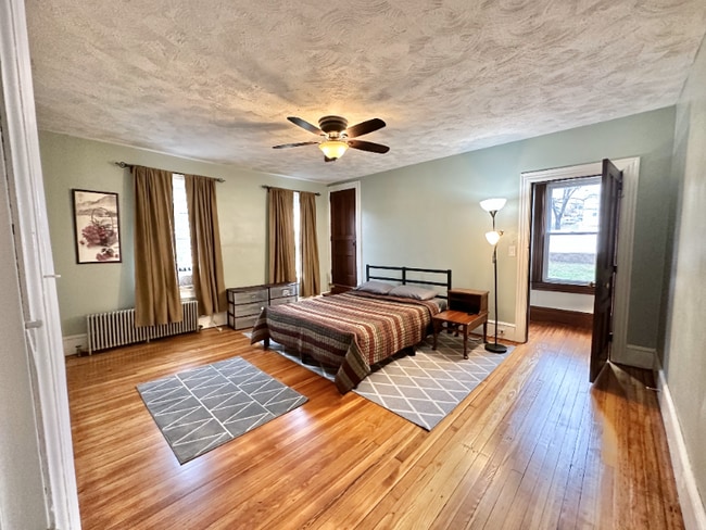 Photo - 1160 Upper Mulberry St