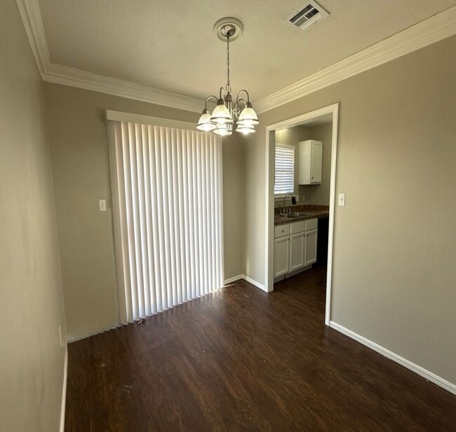 Photo - Start the year off in this charming 3 bed, 2 bath Broken Arrow home!