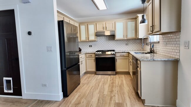 Photo - 68 Kempton Dr