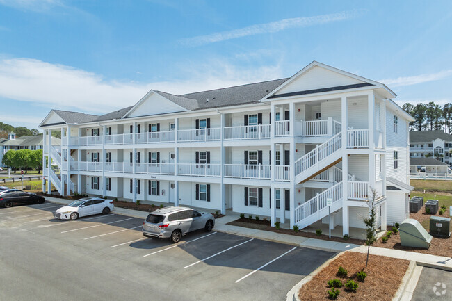 Building Photo - Colonial Charters Rental