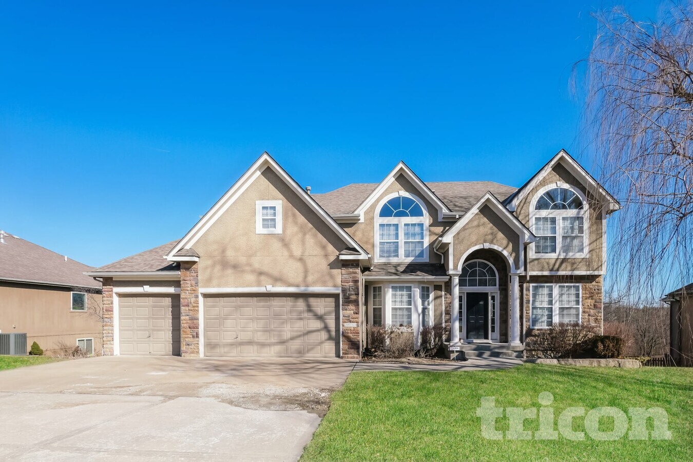 Photo - 2633 SW Carlton Dr