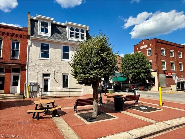 Photo - 701 Charles St Unit Apt B