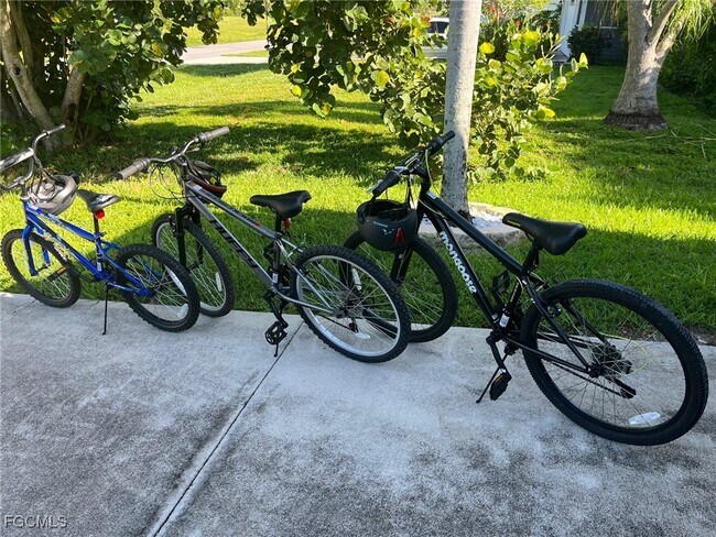 Photo - 1001 NE 6th Ave