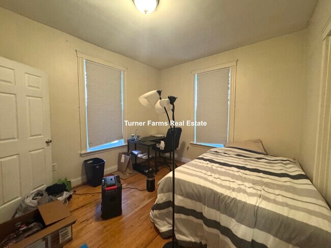 Photo - 37 Hillside St Unit 1