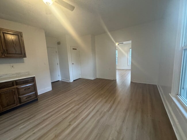 Photo - 145 Downs St Unit Apt 2