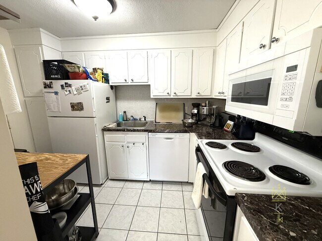 Photo - 81 Green St Unit 46