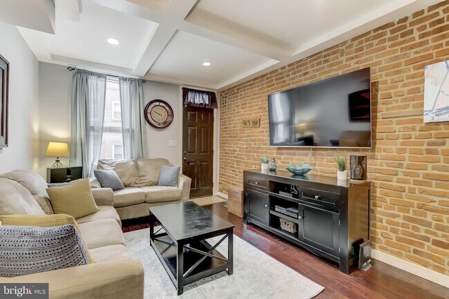 Photo - 1431 Richardson St