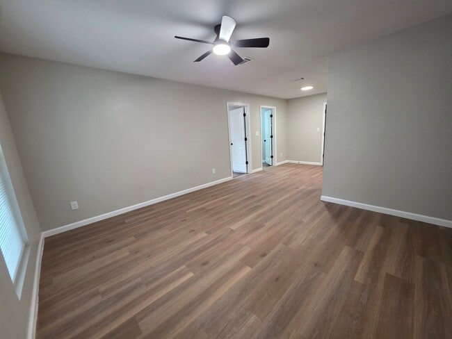 Photo - 11509 Lou St