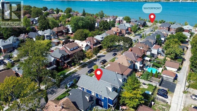 Photo - 328 Gladstone Ave