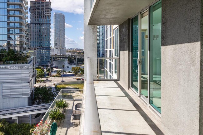 Photo - 55 SE 6th St Unit 1202