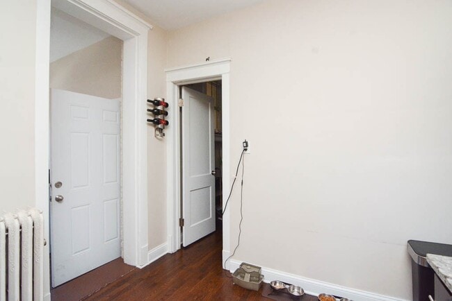 Photo - 1435 W Carmen Ave Unit R4