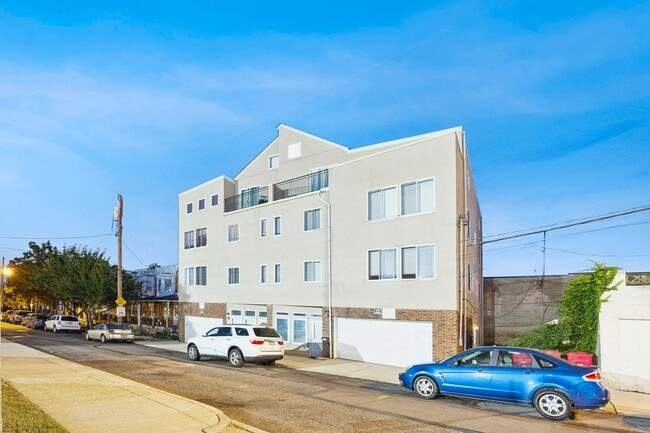 Building Photo - 508 Martin Street