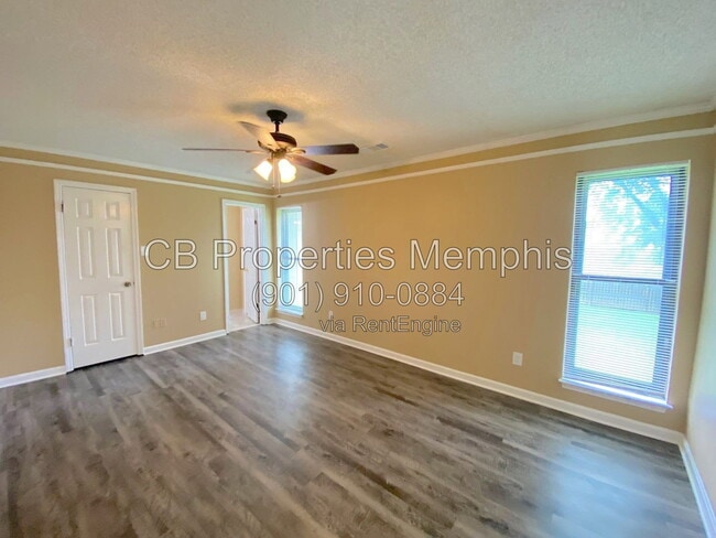 Photo - 6930 Autumnhill Ln