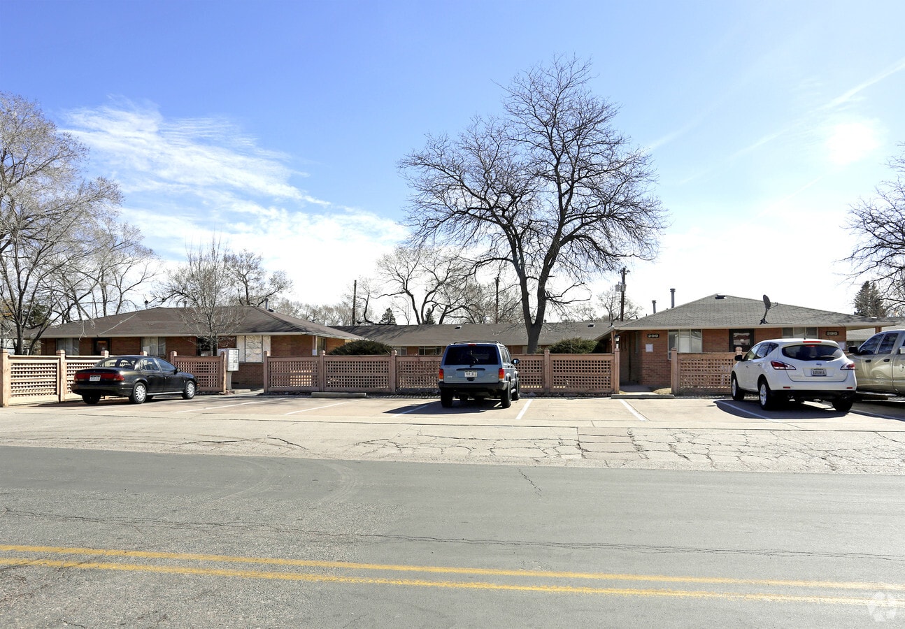 Photo - Wood Avenue Apartments