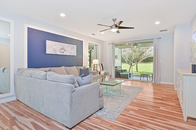 Photo - NOW AVAILABLE - Villa in Naples Reserve!!