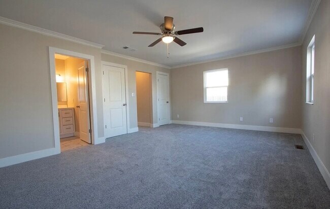 Photo - Downtown/Single family/$500 Move-In Special!!