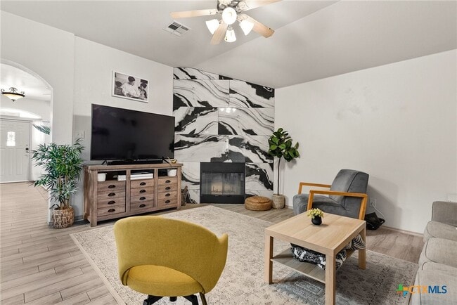 Photo - 5402 Birmingham Cir