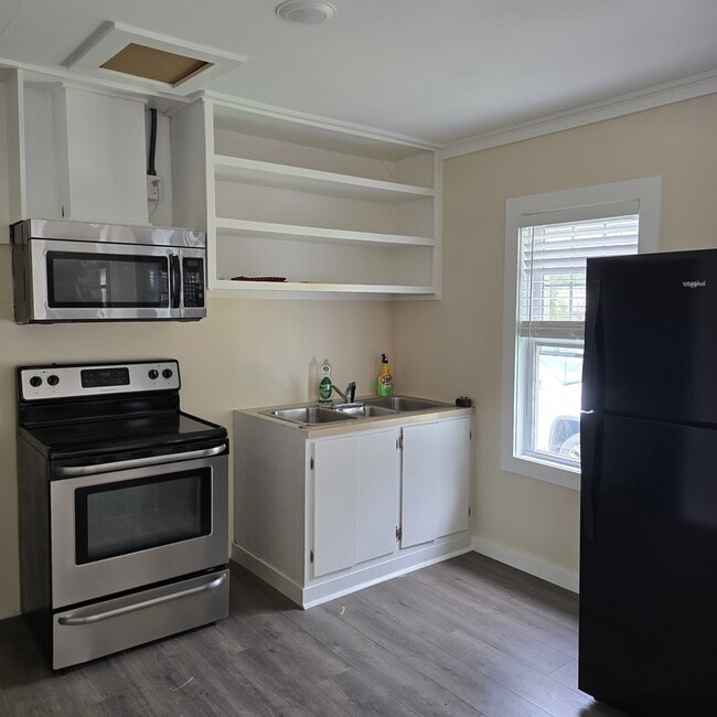 Building Photo - 6602 Gordon Rd Unit 6602-D Rental