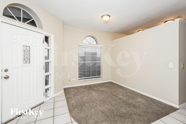 Photo - 1047 Whittier Cir