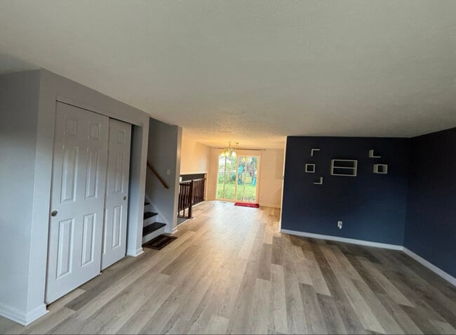 Photo - 1381 Firethorne Dr