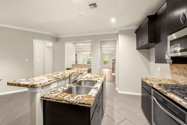 Photo - 3517 Bradford St