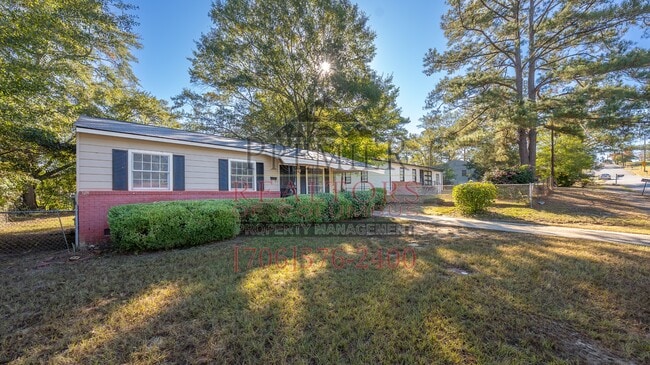 Photo - 330 Mays Ave