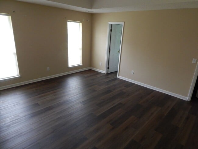 Photo - 3 bedroom 2 1/2 Bath brick single family home in Covil Estates just around the corner from Mayfaire.