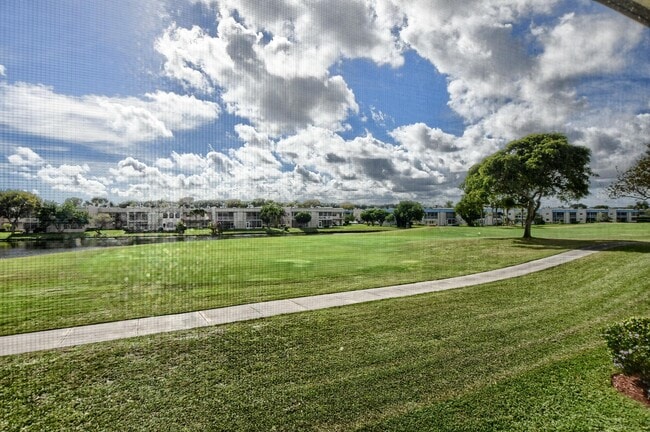 Photo - 224 Capri E Unit 224