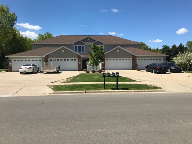 Building Photo - 5571 Osborn Dr Rental