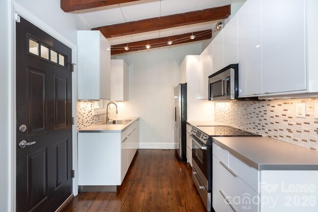 Photo - 1901 Windham Pl