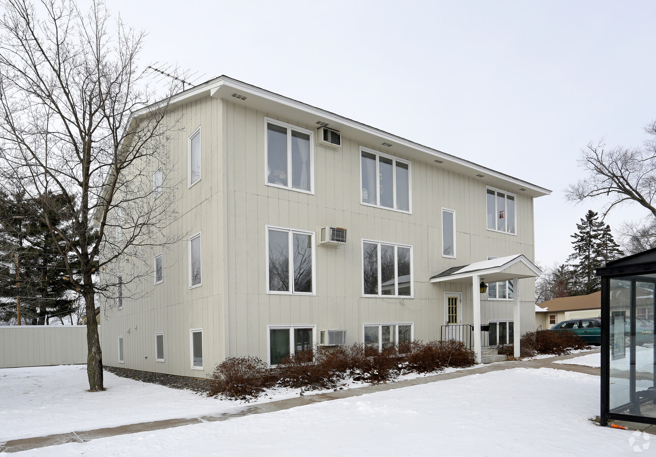 Photo - Inn Towne Court Apartments