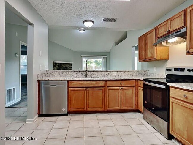 Photo - 7783 Allspice Cir E