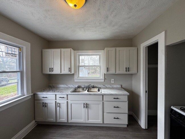 Photo - Charming 3-Bedroom Property in Prime Location