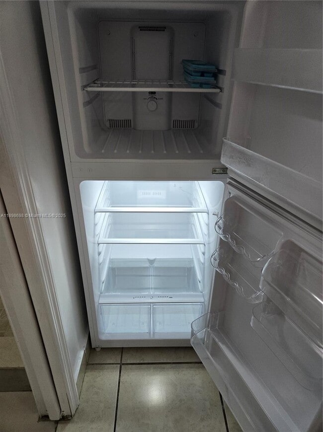 Photo - 2252 SW 10th St Unidad C
