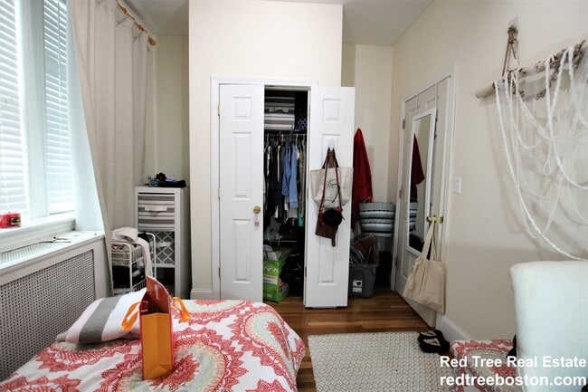 Photo - 2001 Commonwealth Ave Unidad 5