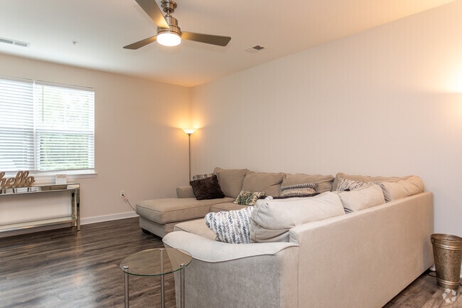 2HAB, 2BA - The Gates at Highland apartment homes