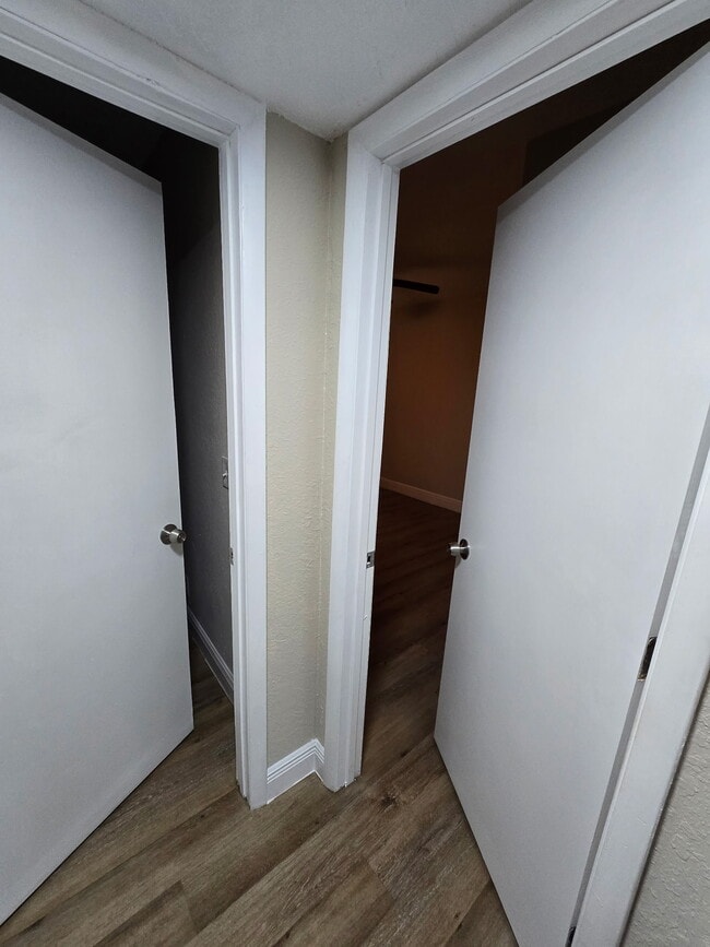 Photo - 1152 W 22nd St