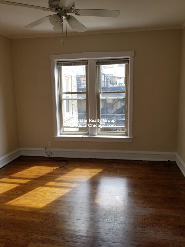 1963 W Foster Ave Unit 2