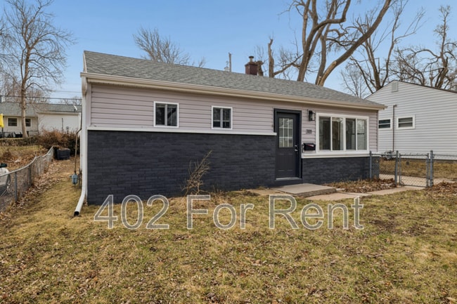 Photo - 3111 S 40th St