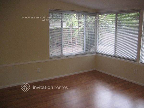 Photo - 14008 Capitol Dr