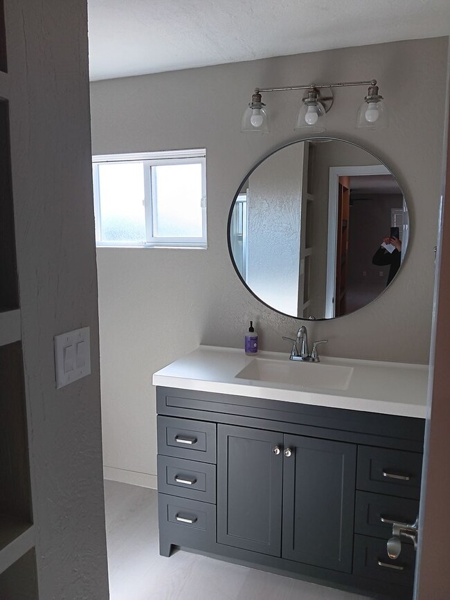 Photo - Gorgeous 2 Bedroom 1 Bath