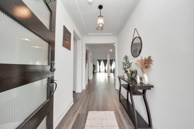 Photo - 10018 Knollwood Ln