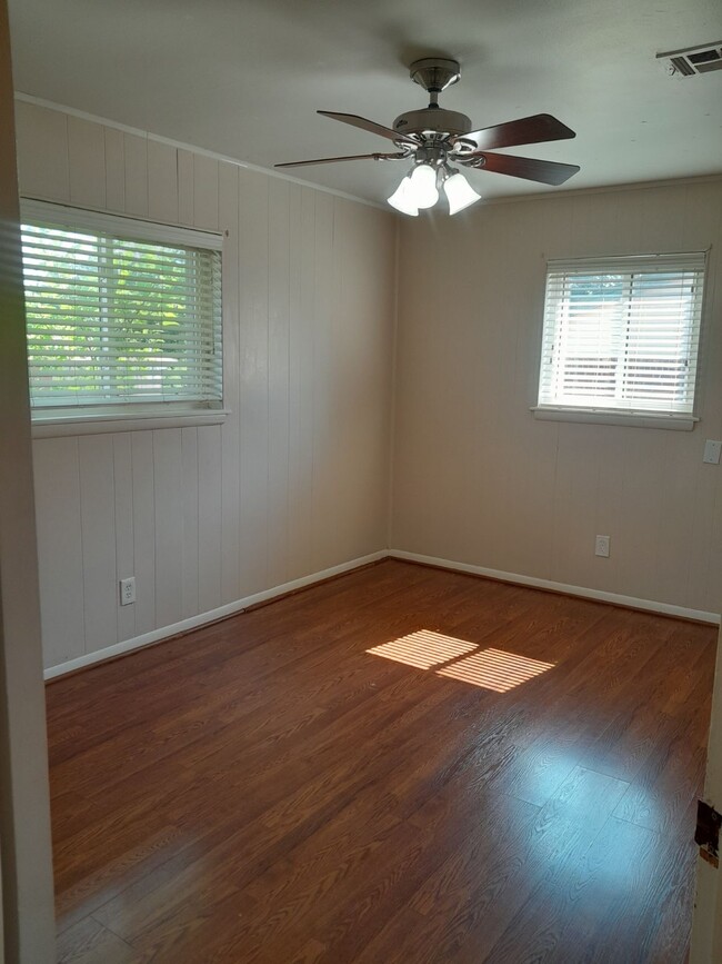 Photo - 3232 Del Rd