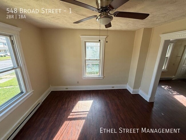 Photo - 548 Broad St Unit 1