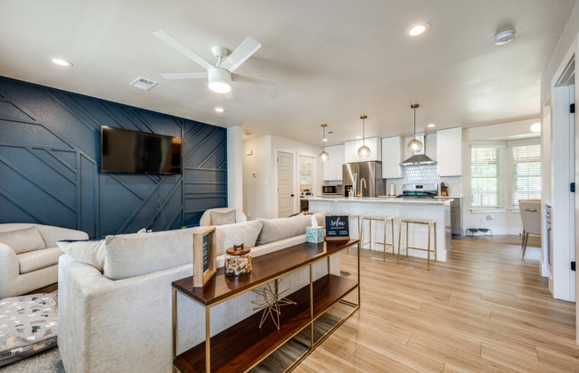 Photo - 321 St Francis Ave